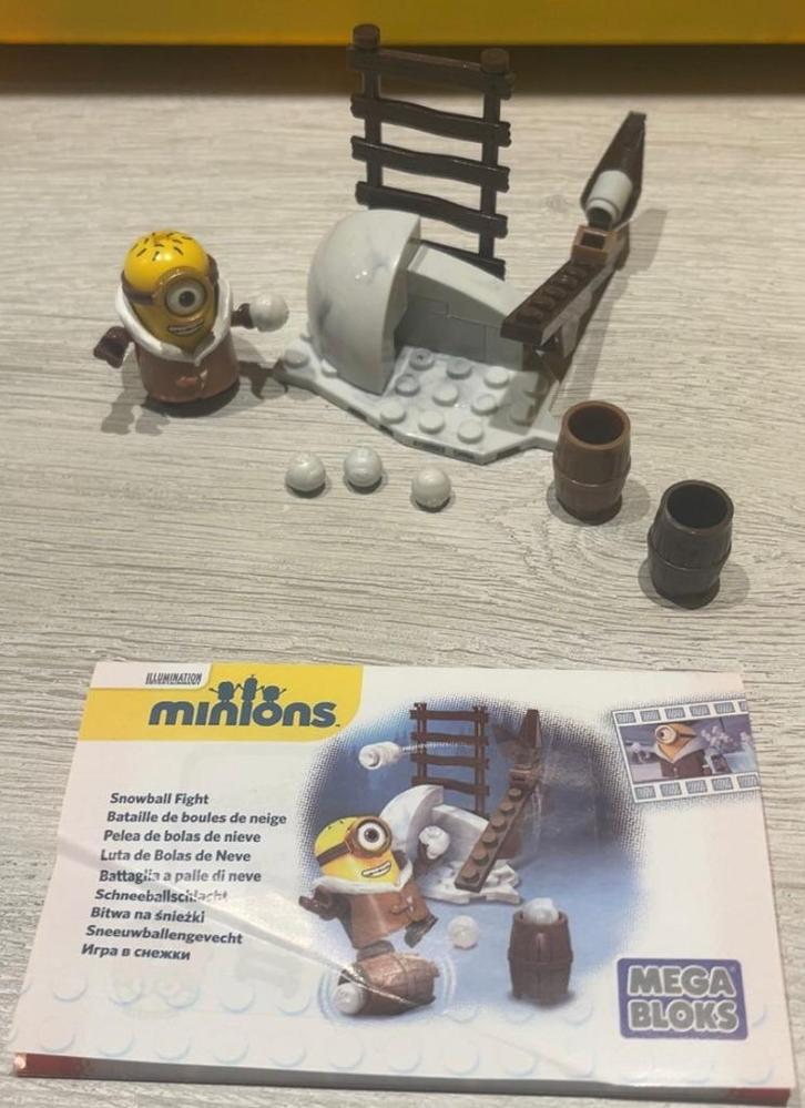 Mega Bloks Minions - Snowball Fight, Kinderen en Baby's, Speelgoed | Bouwstenen, Zo goed als nieuw, Megabloks, Ophalen of Verzenden