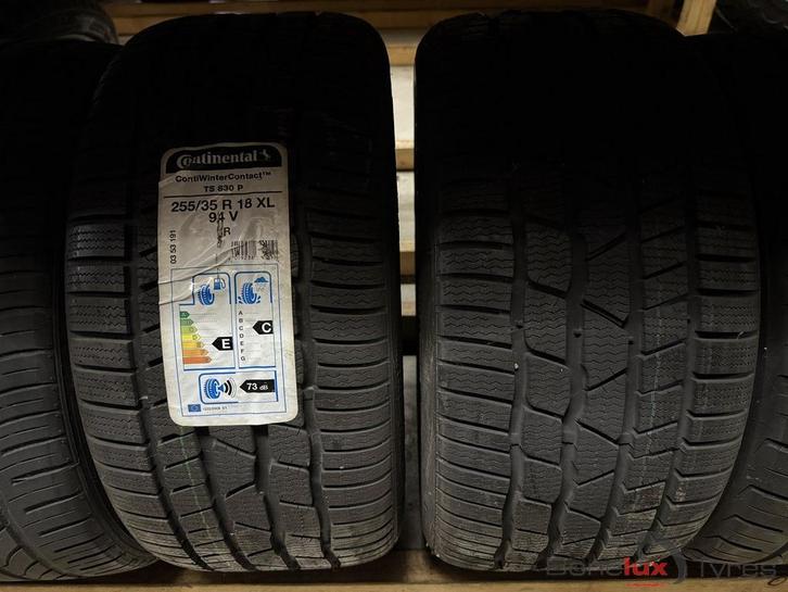 new winter 2x 255/35R18 Continental 255/35 R18 255/35/18 255, Auto-onderdelen, Banden en Velgen, Band(en), Winterbanden, 18 inch