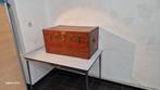 Ancien coffre malle en bois dimensions:86x44x56cm, Comme neuf, Enlèvement ou Envoi