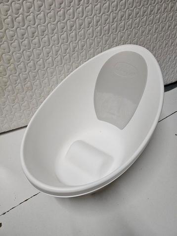 Eerste babybadje Shnuggle met statief beschikbaar voor biedingen