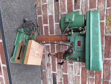 kolomboormachine beschikbaar voor biedingen