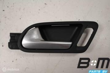 Binnengreep LV (bestuurderskant) VW Tiguan 5N1837113 beschikbaar voor biedingen