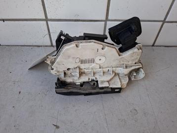 Deurslot Mechaniek 2Deurs links van een Volkswagen Golf beschikbaar voor biedingen