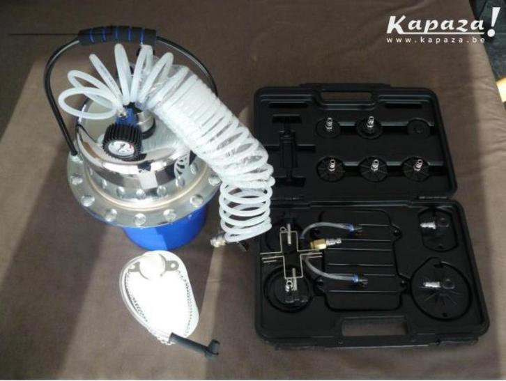 Purgeur de freins pneumatique LIVRAISON GRATUITE, Autos : Divers, Outils de voiture, Envoi