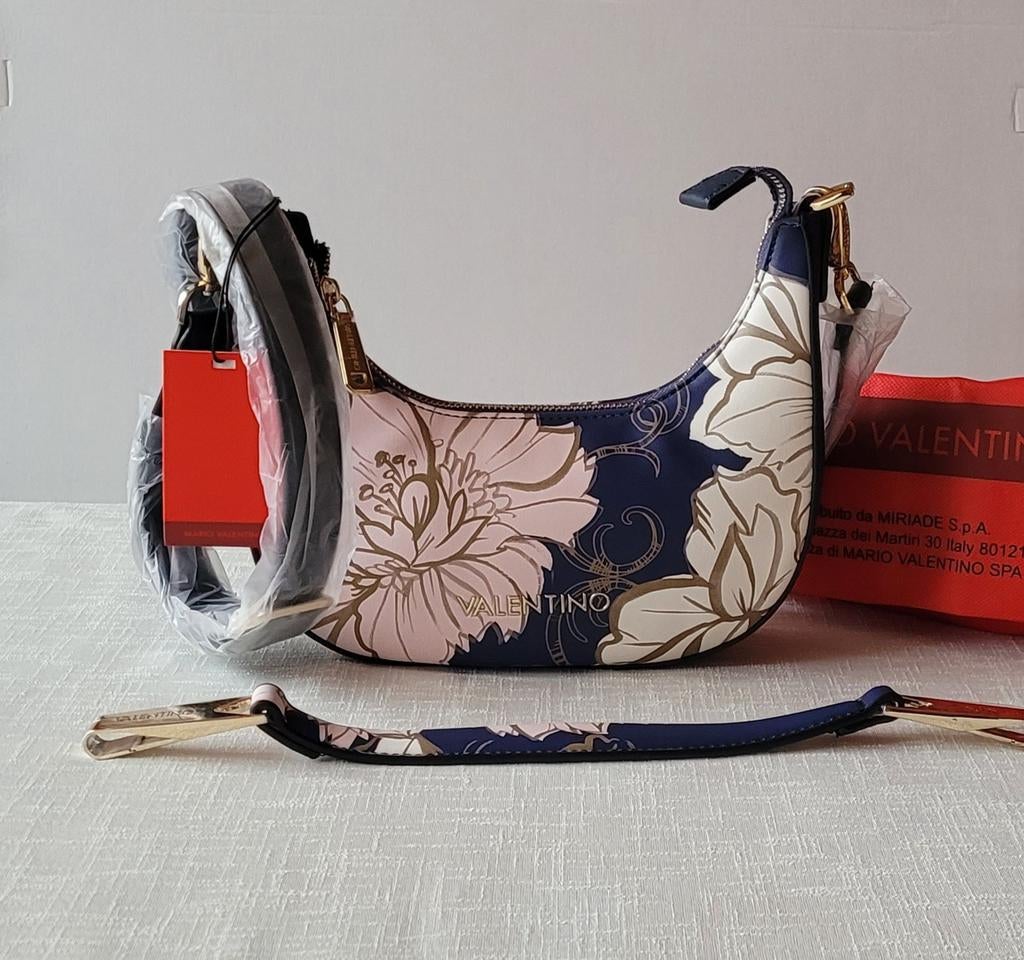 Joli sac à main Mario Valentino neuf avec étiquette 🏷, Enfants & Bébés, Jouets | Jouets a bascule, Enlèvement ou Envoi