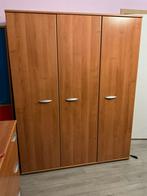 3 deurs Kleerkast, Ophalen, Gebruikt
