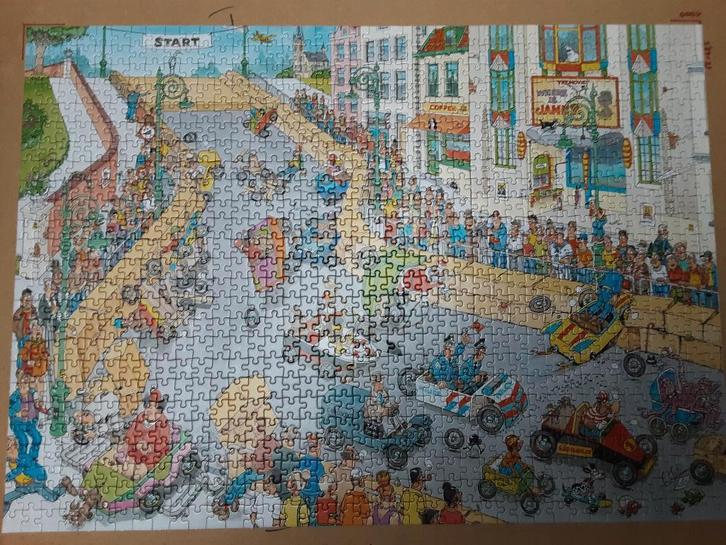 “Zeepkisten race” Puzzel van Jan Van Haasteren 1000 stuks., Hobby en Vrije tijd, Denksport en Puzzels, Zo goed als nieuw, Legpuzzel