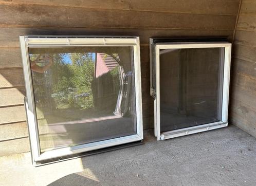 2 recente Velux dakramen - wit - GGL SK06, Doe-het-zelf en Bouw, Glas en Ramen, Gebruikt, Dakraam, 80 tot 120 cm, 80 tot 120 cm