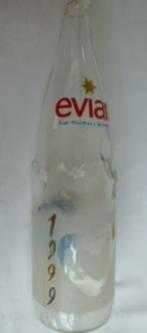 Evian 1999 collectie stuk lege glazen fles zonder stop, Ophalen of Verzenden, Zo goed als nieuw, Verpakking