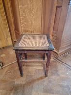 Oude kruk met onberispelijke stokslagen, Antiek en Kunst, Antiek | Meubels | Stoelen en Sofa's, Ophalen