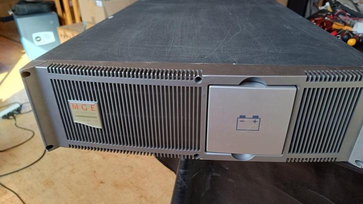 UPS MGE MX EXB 4/5000 RT-external bat mod -180V DC, Computers en Software, Noodvoedingen (UPS), Gebruikt, Ophalen