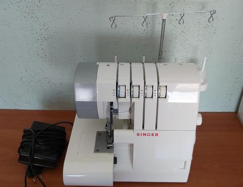 Singer Overlockmachine 14SH754 met lockgaren, Hobby en Vrije tijd, Naaimachines en Toebehoren, Gebruikt, Lockmachine, Singer, Ophalen