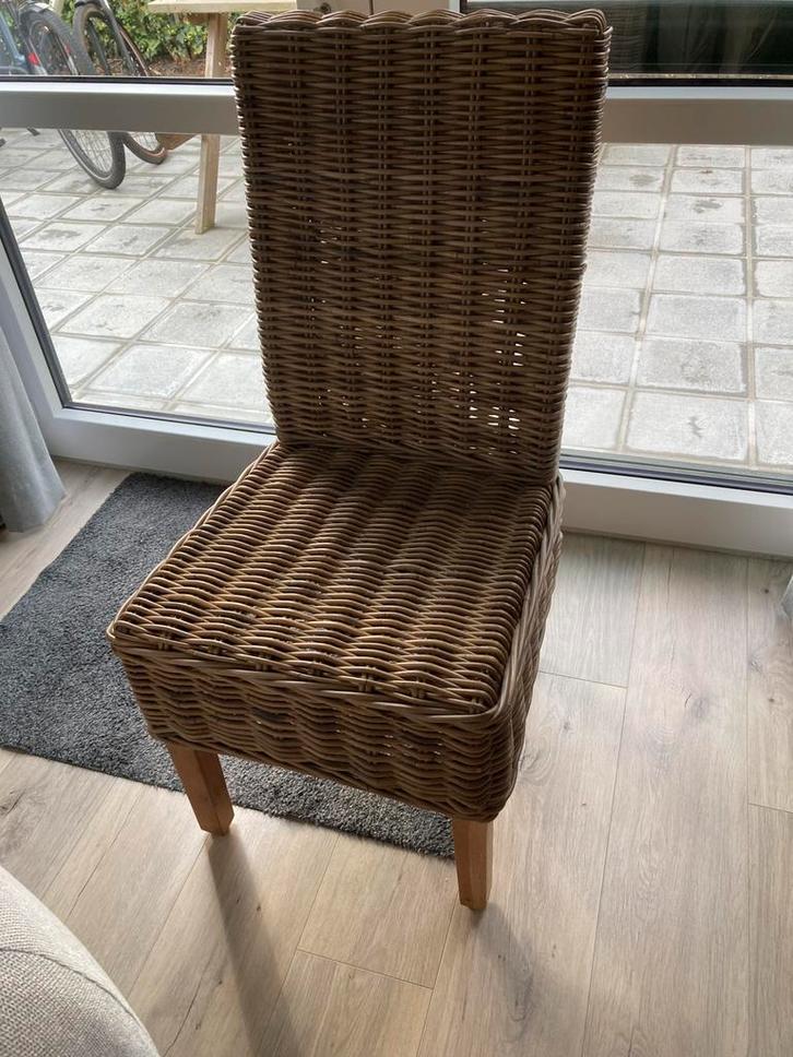 Rotan stoelen - NIEUWSTAAT, Huis en Inrichting, Stoelen, Zo goed als nieuw, Ophalen