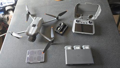 dji air 3 fly more combo, Audio, Tv en Foto, Drones, Zo goed als nieuw, Ophalen