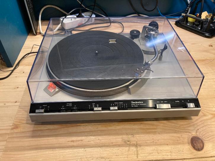 Tourne-disque Technics SL-3300, TV, Hi-fi & Vidéo, Tourne-disques, Comme neuf, Tourne-disque, Technics, Réglage pitch, Automatique