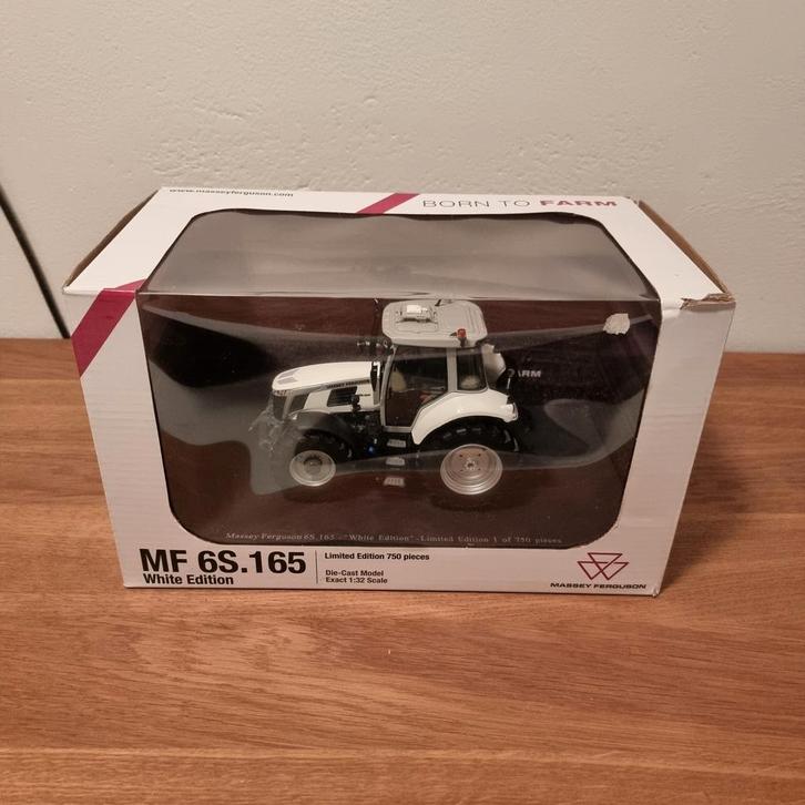Massey Ferguson 6S.165 Wit Universal Hobbies, Hobby en Vrije tijd, Modelauto's | 1:32, Nieuw, Tractor of Landbouw, Universal Hobbies