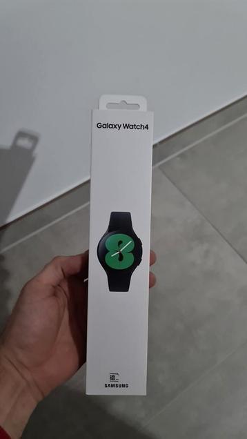 Galaxy watch 4 nieuw in doos beschikbaar voor biedingen