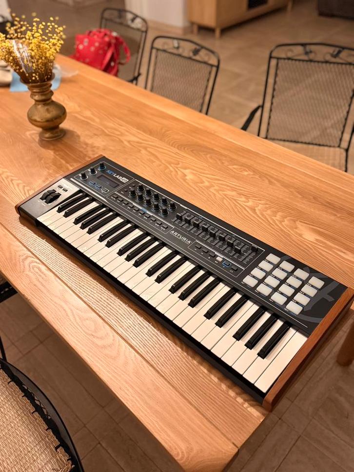 Arturia Keylab 49 Limited Black, Muziek en Instrumenten, Midi-apparatuur, Zo goed als nieuw, Ophalen