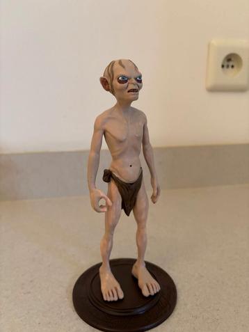 Gollem (Sméagol) op voetstuk  beschikbaar voor biedingen