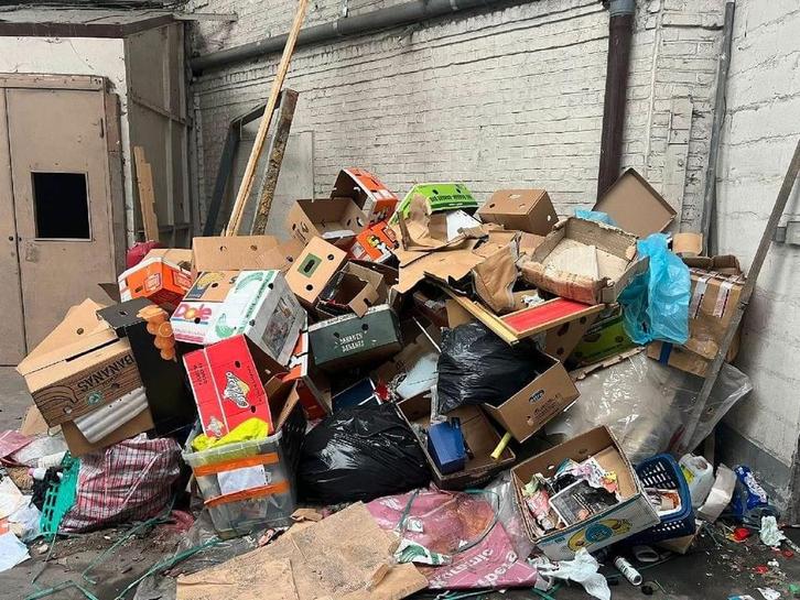 Enlèvement de vos encombrants, Diversen, Rommelmarktspullen, Zo goed als nieuw