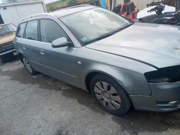 Pièces Audi A4 b7 2.0tdi 136cv moteur BRF , intérieur cuir  beschikbaar voor biedingen