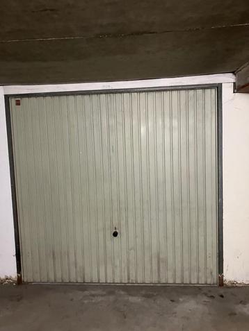 Garage  beschikbaar voor biedingen