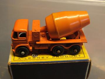 MATCHBOX 26 CEMENT LORRY beschikbaar voor biedingen