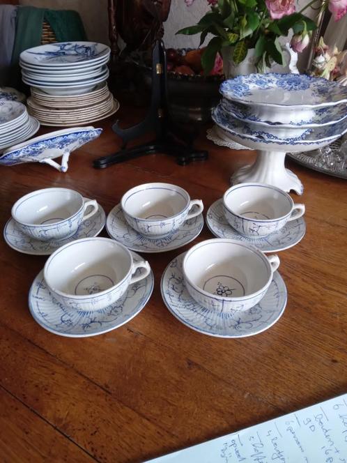 5 aardewerk grote kop met schotel saks motief, Antiek en Kunst, Antiek | Servies los, Ophalen of Verzenden