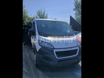 Véhicules et transport PEUGEOT BOXER beschikbaar voor biedingen