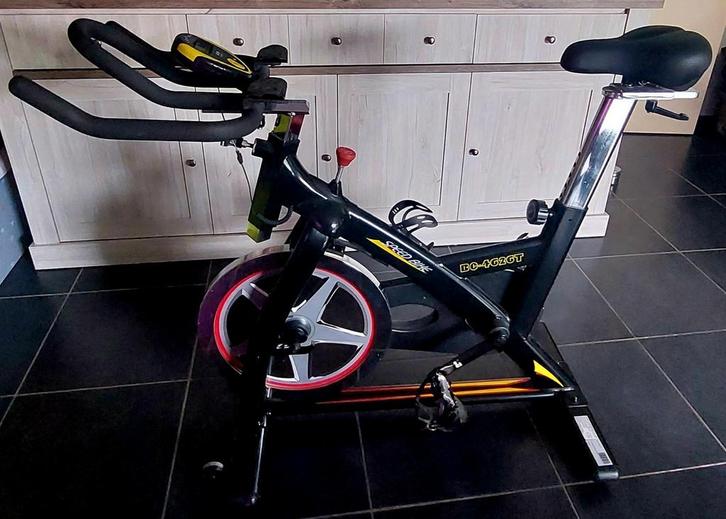 Spinningfiets, Sport en Fitness, Fitnessapparatuur, Zo goed als nieuw, Ophalen