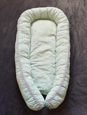 baby nestje beschikbaar voor biedingen