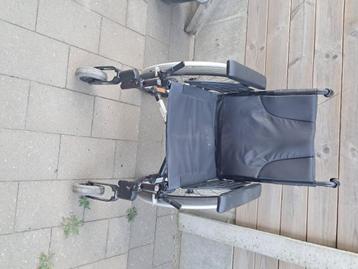 Chaise roulante pliable  beschikbaar voor biedingen