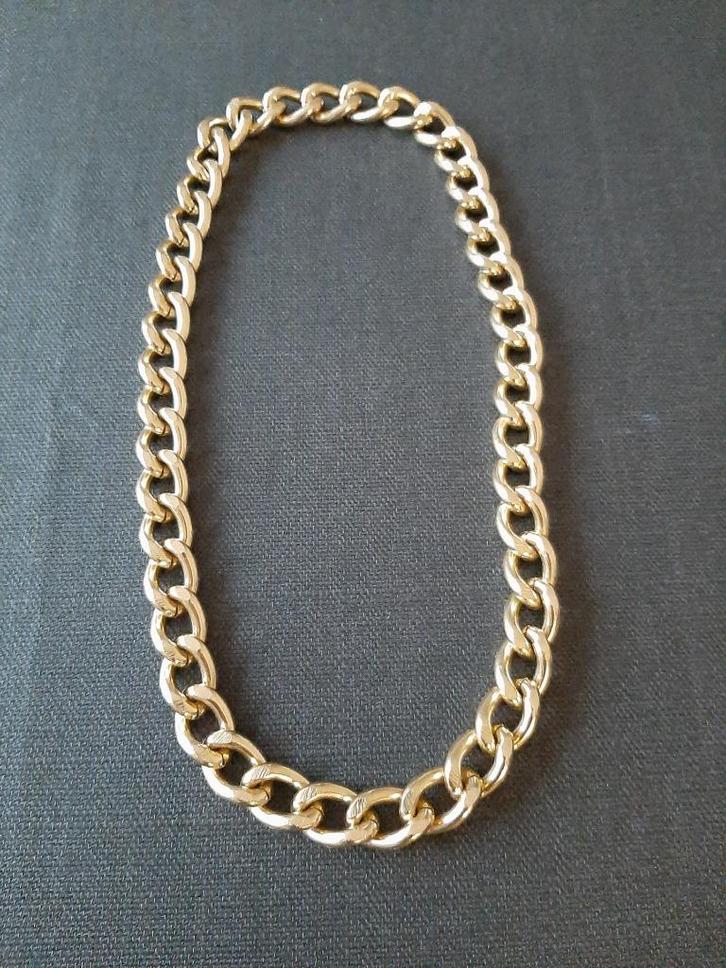 halsketting met brede schakels goudkleurig, Handtassen en Accessoires, Kettingen, Zo goed als nieuw, Ophalen of Verzenden