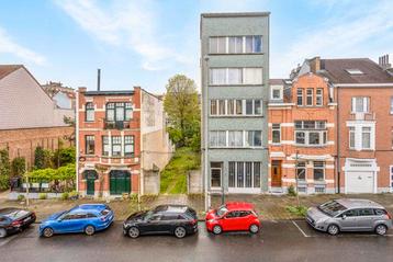 Huis te koop in Schaarbeek, 8 slpks disponible aux enchères