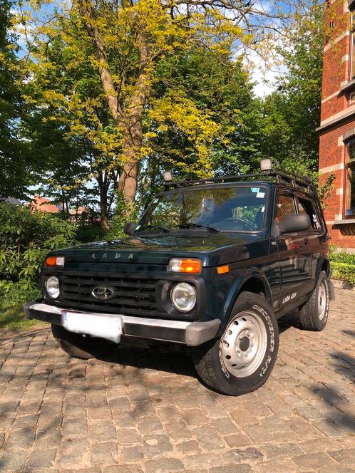 Lada niva 4x4 -2018- lichte vracht, Auto's, Lada, Particulier, Niva, 4x4, Benzine, Handgeschakeld, Blauw, Ophalen