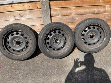 Winterbanden set beschikbaar voor biedingen