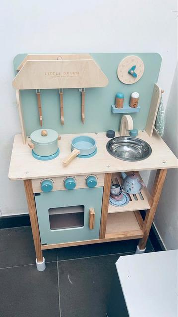 Kinderkeukentje Little Dutch + theeset Little Dutch beschikbaar voor biedingen