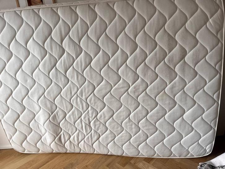 bed + boxspringset 140x200, 1e hands, Huis en Inrichting, Slaapkamer | Bedden, Gebruikt, Tweepersoons, 140 cm, 200 cm, Hout, Wit