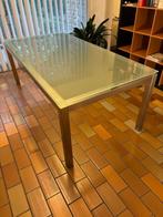 Degelijke tafel met glazen blad, inox poten, Huis en Inrichting, Bureaus, Ophalen, Gebruikt, Bureau