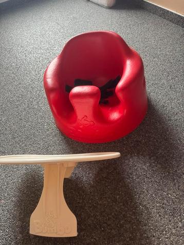 Bumbo seat met tafeltje beschikbaar voor biedingen