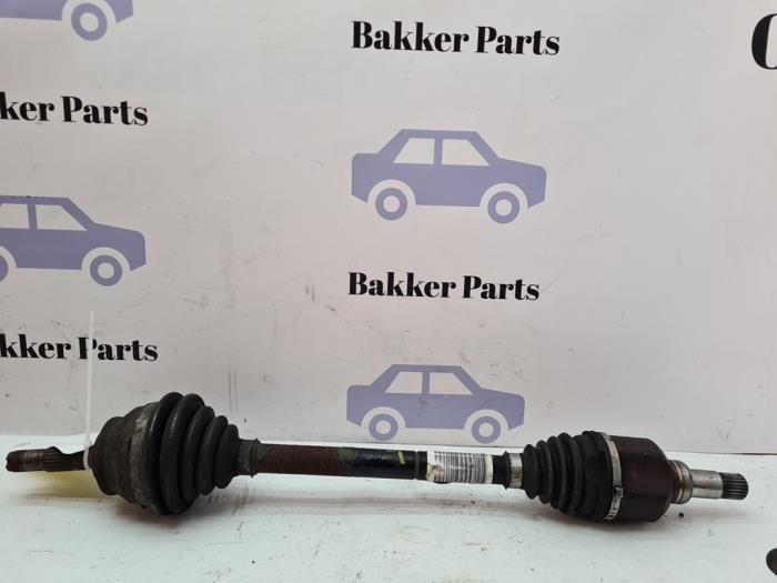 Aandrijfas links-voor van een Citroen C4 Cactus, Auto-onderdelen, Remmen en Aandrijving, Citroën, Gebruikt, 3 maanden garantie