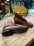 Hitlerjugend schoenen, Ophalen
