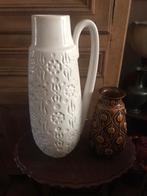 RETRO - VINTAGE  TWEE KERAMIEK VAZEN  GETEKEND, Antiek en Kunst, Ophalen