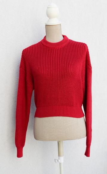 Pull rouge court S Pull & Bear disponible aux enchères