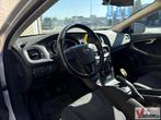 Volvo V40 1.6 D2 Kinetic | Cruise | Climate | Navi |, Auto's, Volvo, Bedrijf, Start-stop-systeem, 94 g/km, Te koop