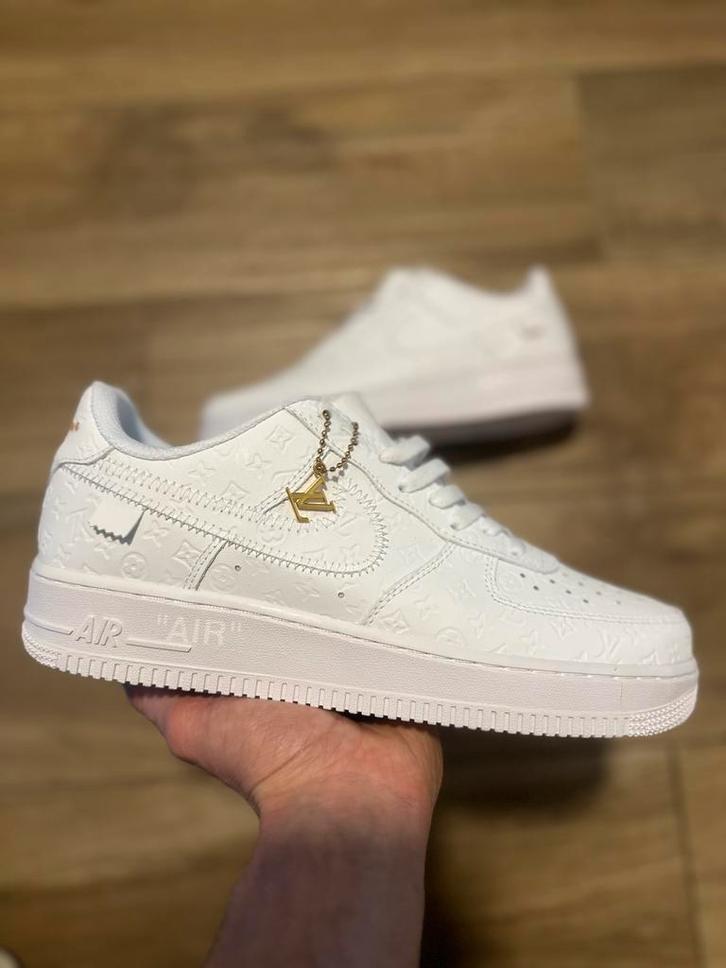 Air force 1 LV 44, Kleding | Dames, Schoenen, Zo goed als nieuw, Ophalen of Verzenden