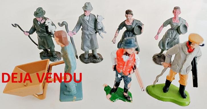 5 Figurines de la ferme vintage + 1 chasseur Britains 2050, Verzamelen, Beelden en Beeldjes, Gebruikt, Mens, Ophalen of Verzenden