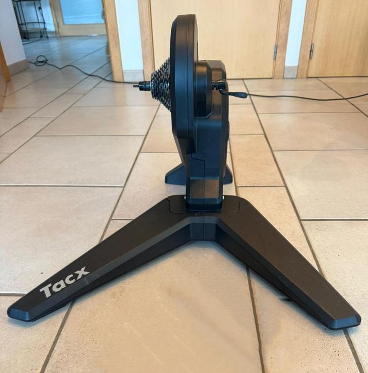 Tacx flux fietstrainer, Sport en Fitness, Wielrennen, Zo goed als nieuw, Overige typen, Ophalen