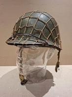 US M1 fixed bale helm 1942 named, Verzamelen, Ophalen, Landmacht, Helm of Baret