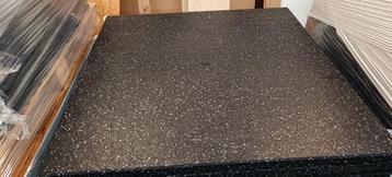 rubber staltegels beschikbaar voor biedingen